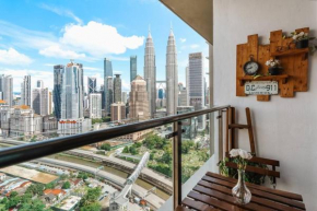 Legasi KgBharu PS4 KLCC View Next To KLCC & Train